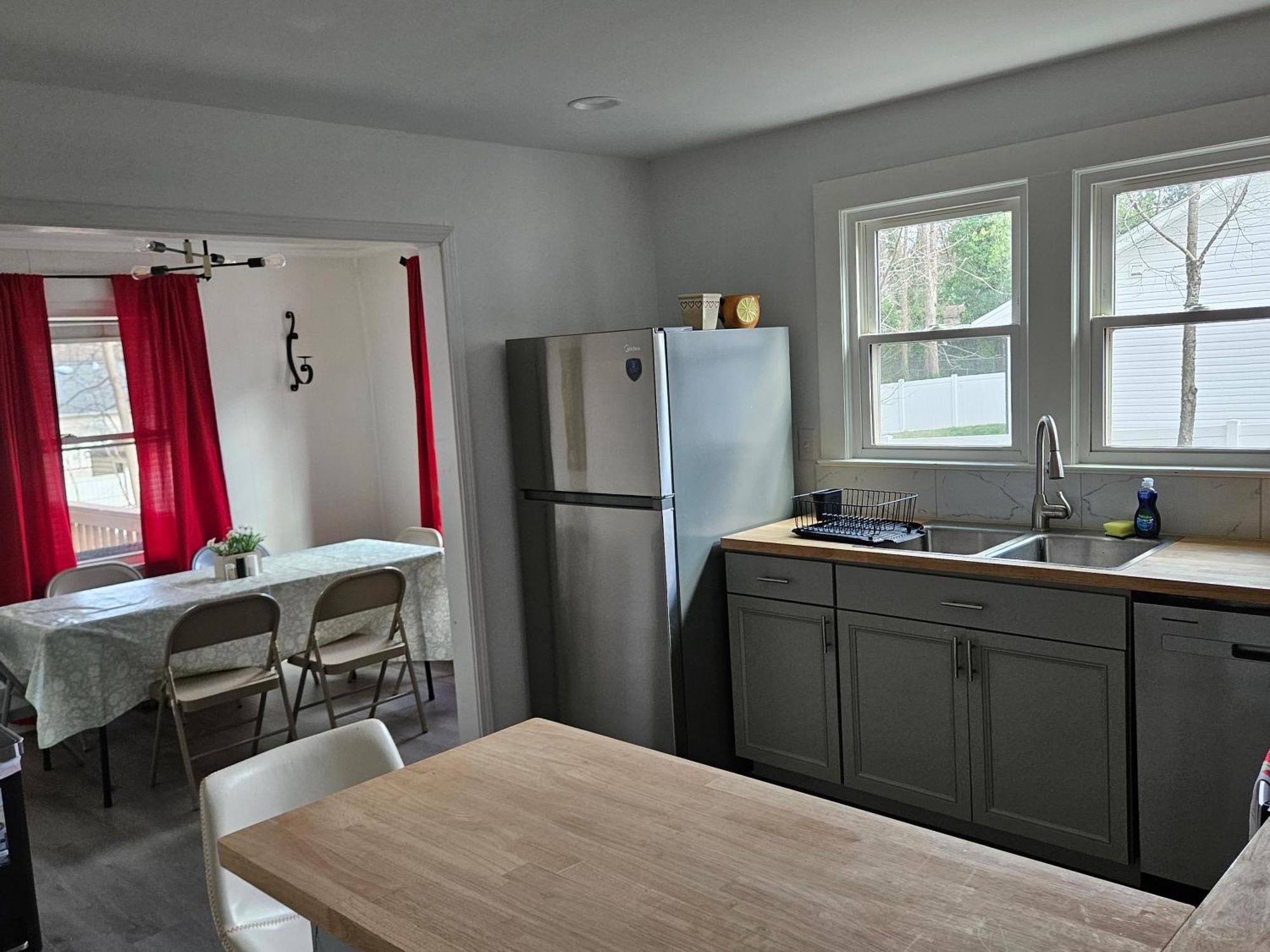Private Single Level Standalone House Large Lot - 3 Bedrooms Charlotte Exteriör bild